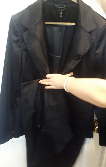 Navy satin skirt suit - Picture 3 of 4